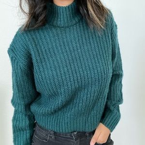 DIVIDED HM Knit Sweater
